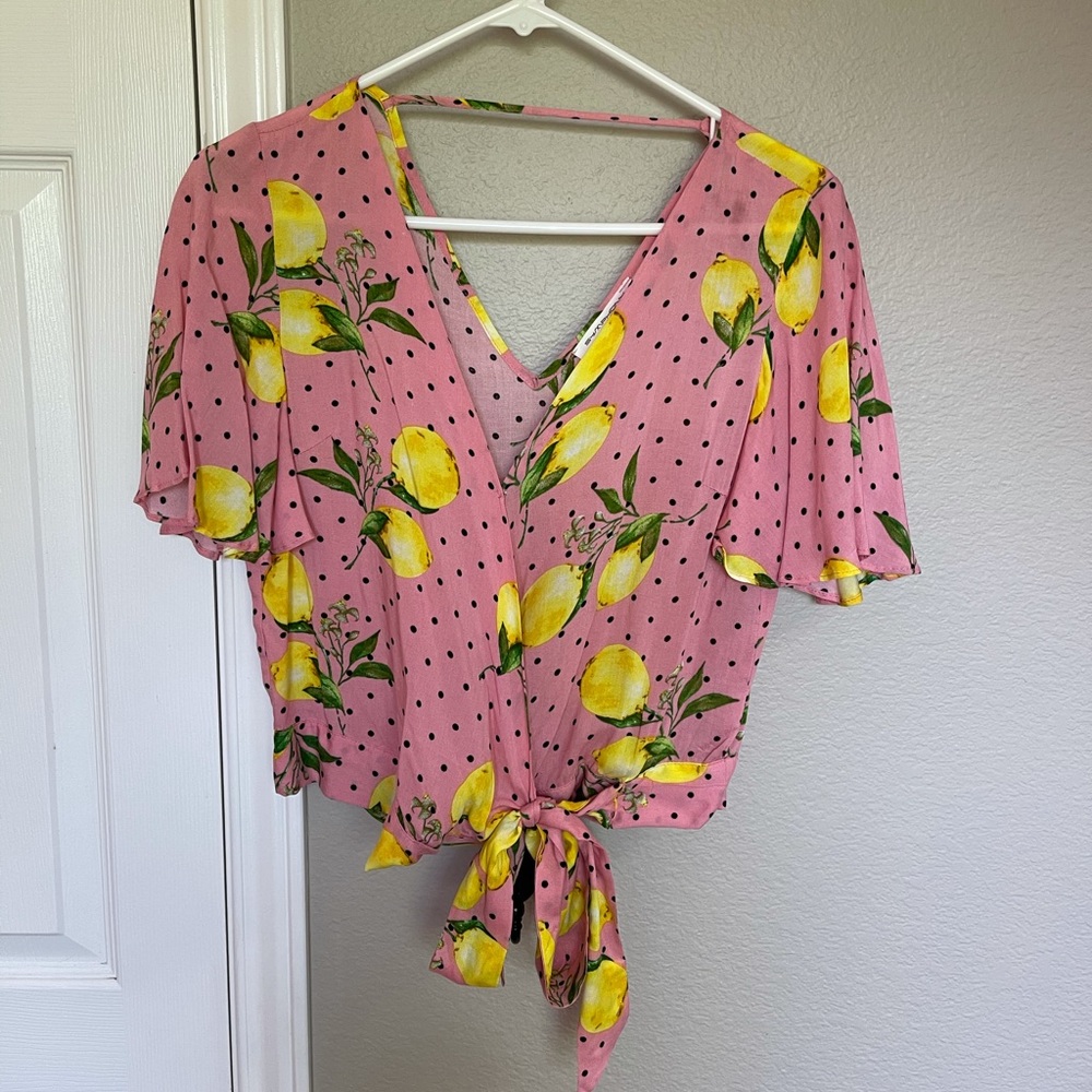 Wrap lemon shirt